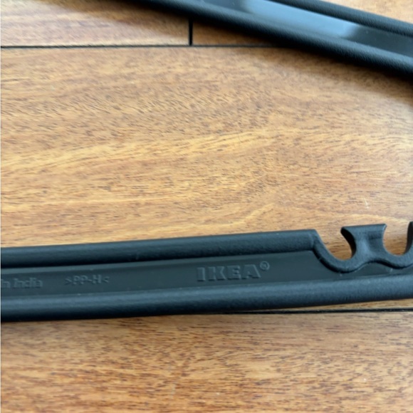 10 IKEA Black Plastic Hangers - Picture 5 of 8